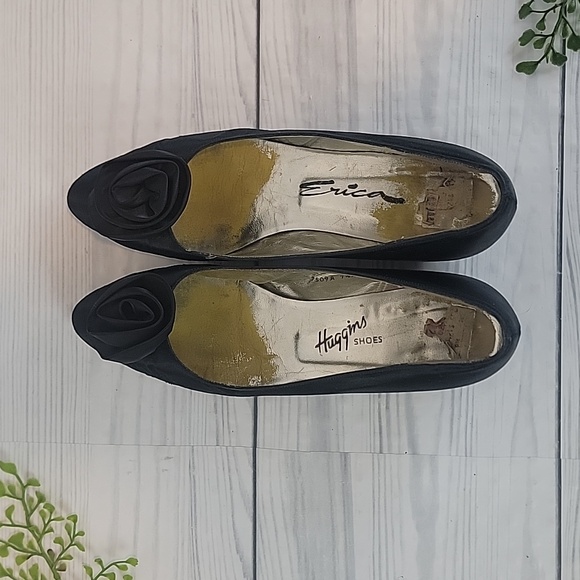 Vintage Erica Black Satin Low Heel Pumps by Huggins Shoes Womens Size 7.5AA - Picture 5 of 10